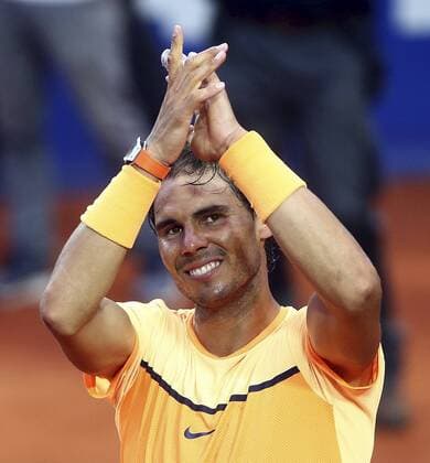 Spanish tennis player Rafael Nadal celebrates his victory at the final match of the Barcelona Open Banc Sabadell Trofeo Conde de Godo before Japanese Kei Nishikori held in Barcelona, Catalonia, Spain, 24 April 2016. RAFAEL NADAL VS KEI NISHIKORI !ACHTUNG: NUR REDAKTIONELLE NUTZUNG!  BCN015 20160424-635971297171837995