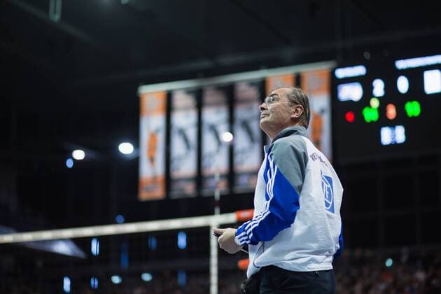 Berlin, Deutschland, 24.04.2016: Volleyball Bundesliga Saison 2015 2016 Play-Off Finale Spiel 1 - Berlin Recycling Volleys - VfB Friedrichshafen. Stelian Moculescu (VfB Friedrichshafen)