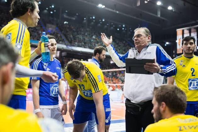 Berlin, Deutschland, 24.04.2016: Volleyball Bundesliga Saison 2015 2016 Play-Off Finale Spiel 1 - Berlin Recycling Volleys - VfB Friedrichshafen. Stelian Moculescu (VfB Friedrichshafen)