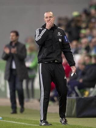 Cheftrainer Matt ROSS (FFC) Fussball Frauen international: UEFA Championsleague Saison 2015 2016, Halbfinale Hinspiel: VfL Wolfsburg - 1.FFC Frankfurt im AOK Stadion in Wolfsburg, Deutschland am 24.04.2016,
