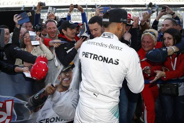 Motorsports: FIA Formula One World Championship WM Weltmeisterschaft 2016, Grand Prix of Russia, 44 Lewis Hamilton (GBR, Mercedes AMG Petronas Formula One Team), xHOCHxZWEIx