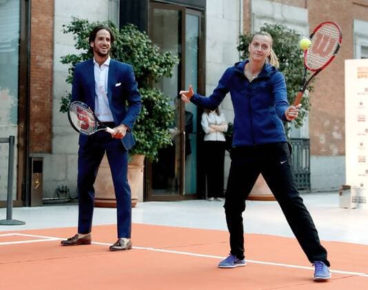 Tennis players Spanish Feliciano Lopez (L) and Czech Petra Kvitova in action during the presentation of the XV Mutua Madrid Open at the Thyssen-Bornemisza Museum in Madrid, Spain, 28 April 2016. The competition will be held from Sunday at Caja Magica arena in the Spanish capital. PRESENTATION OF THE XV MUTUA MADRID OPEN !ACHTUNG: NUR REDAKTIONELLE NUTZUNG!  MAD005 20160428-635974756736013439