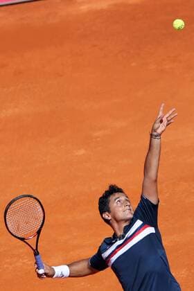 April 28, 2016 - Estoril, Portugal - Spanish Nicolas Almagro serves a ball to Portuguese Jo¹o Sousa during the Millennium Estoril Open ATP Tennis Herren 250 tennis tournament at the Clube de Tenis do Estoril in Portugal on April 27, 2016. Millennium Estoril Open ATP 250 tennis tournament - Jo‹o Sousa (POR) vs Spanish Nicolas Almagro (ESP) - ZUMAf123