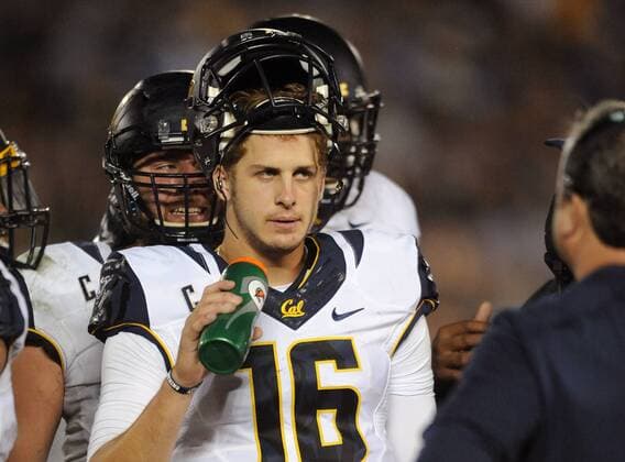 October 22, 2015 Pasadena, CA...California quarterback Jared Goff (16) passes against UCLA in the first half of a NCAA College League USA college football game at the Rose Bowl in Pasadena, Calif., Thursday, Oct. 22, 2015. The Bruins defeated the Cal Bears 40-22. (Mandatory Credit: Jose Marin MarinMedia.org Cal Media) (Complete photographer, and company credit required) NCAA Football 2015: Cal vs UCLA OCT 22 - ZUMAc04_