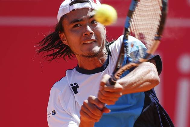 Portugal : Pablo Carreno Busta wins for 6-4, 7-5 against Taro Daniel during the Estoril Open Tournament Taro Daniel of Japan in action against Pablo Carreno Busta of Spain during their second round match for the Estoril Open tennis tournament where Busta won at 6-4, 7-5  FilipexAmorim