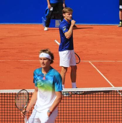 29.04.2016, BMW Open 2016 MTTC Iphitos München, im Bild: David Goffin (BEL) mit Siegerfaust vs Alexander Zverev (GER)