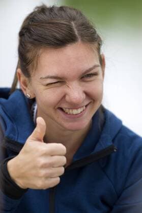 Simona Halep (Rumänien) beim Fototermin zum Mutua Madrid Open 2016 Tennisturnier im Caja Magica Sportkomplex. Madrid, 29.04.2016  Foto:xDyDxFotografosx xFuturexImage