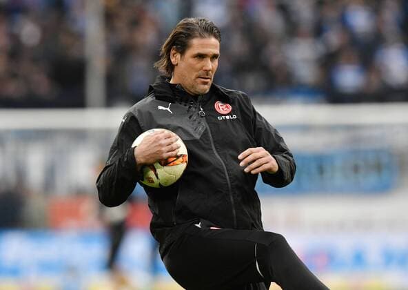 29.04.2016, Fussball, Saison 2015 2016, 2. Bundesliga, 32. Spieltag, MSV Duisburg - Fortuna Duesseldorf 2:1, Torwarttrainer Simon Jentzsch (Fortuna Duesseldorf)