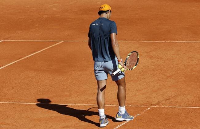 Spanish tennis player Rafael Nadal during a training session for the Mutua Madrid Open at the Caja Magica court in Madrid, Spain, 30 April 2016. The Mutua Madrid Open runs from 29 April to 08 May 2016. Rafa Nadal training session !ACHTUNG: NUR REDAKTIONELLE NUTZUNG!  GRA052 20160430-635976162595347083