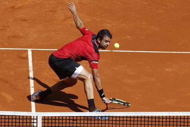 Spanish tennis player Inigo Cervantes returns the ball against Kazak Mikhail Kukushkin during their match of the Mutua Madrid Open at the at Caja Magica court in Madrid, Spain, 30 April 2016. The Mutua Madrid Open runs from 29 April to 08 May 2016. Inigo Cervantes vs. Mikhail Kukushkini !ACHTUNG: NUR REDAKTIONELLE NUTZUNG!  GRA071 20160430-635976203280260445
