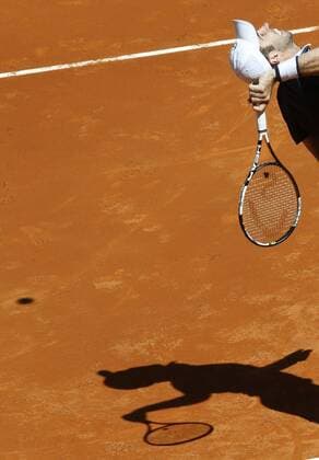Kazak tennis player Mikhail Kukushkin serves the ball against Spanish Inigo Cervantes during their match of the Mutua Madrid Open at the at Caja Magica court in Madrid, Spain, 30 April 2016. The Mutua Madrid Open runs from 29 April to 08 May 2016. Inigo Cervantes vs. Mikhail Kukushkini !ACHTUNG: NUR REDAKTIONELLE NUTZUNG!  GRA070 20160430-635976203904884445