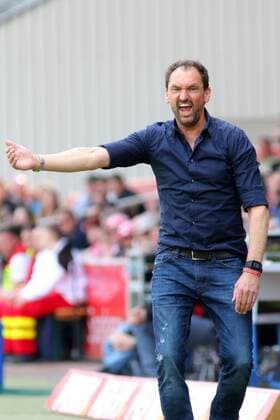 Bilder des Tages - Sport Cheftrainer Claus-Dieter (Pele) Wollitz (Energie Cottbus) Fussball Liga 3 FC Energie Cottbus - FV Würzburger Kickers
