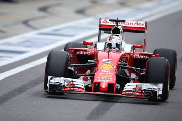 Motorsports: FIA Formula One World Championship WM Weltmeisterschaft 2016, Grand Prix of Russia, 5 Sebastian Vettel (GER, Scuderia Ferrari), xHOCHxZWEIx