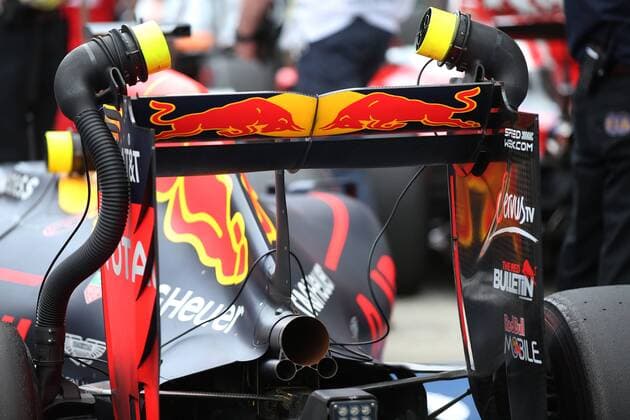 Motorsports: FIA Formula One World Championship WM Weltmeisterschaft 2016, Grand Prix of Russia, 3 Daniel Ricciardo (AUS, Red Bull Racing), xHOCHxZWEIx