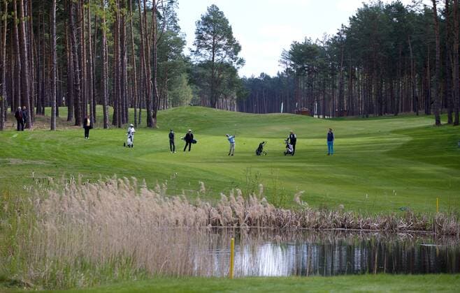 GOLF Golfsport Motzen 29.04.2016 Berliner Golf und Country Club Motzener See e.V. BB Masters 2016 Berlin Brandenburg Masters Deutschlands hoechstdotiertes Golfturnier ProAm Professionals und Amteure in Berlin Brandenburg