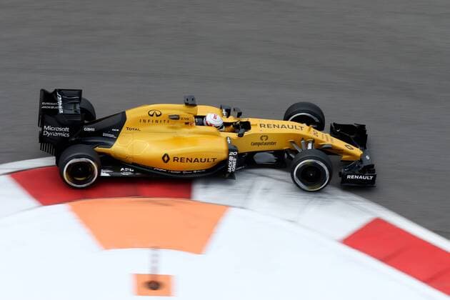 Motorsports: FIA Formula One World Championship WM Weltmeisterschaft 2016, Grand Prix of Russia, 20 Kevin Magnussen (DEN, Renault Formula 1 Team), xHOCHxZWEIx