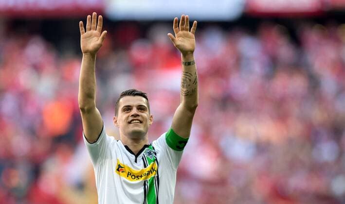 Bilder des Tages - SPORT 30. April 2016: Muenchen, Allianz Arena: Fussball 1. Bundesliga: FC Bayern Muenchen - Borussia Moenchengladbach: Moenchengladbachs Granit Xhaka - Schlussjubel.