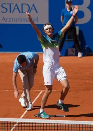 Alexander Zverev (GER) diskutiert mit Schiedsrichter Nico Helwerth ueber einen Ballabdruck,Emotion,Aerger,Frust, Tennis - BMW Open2016 - ATP Tennis Herren - MTTC Iphitos - Munich - - Germany - 30 April 2016.