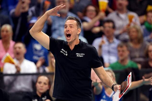 Stuttgart Volleyball Allianz MTV Stuttgart vs. Dresdner SC, Trainer Guillermo Naranjo Hernandez (Stuttgart)