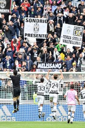 Football Serie A 2015 2016 ITA Juventus Turin - FC Carpi esultanza a fine gara Juventus 