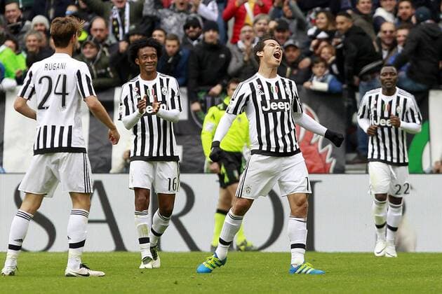 IPP20160501 Football - soccer: Serie A, Juventus Turin - Carpi, hernanes xHOCHxZWEIx xItalyxPhotoxPressx 
