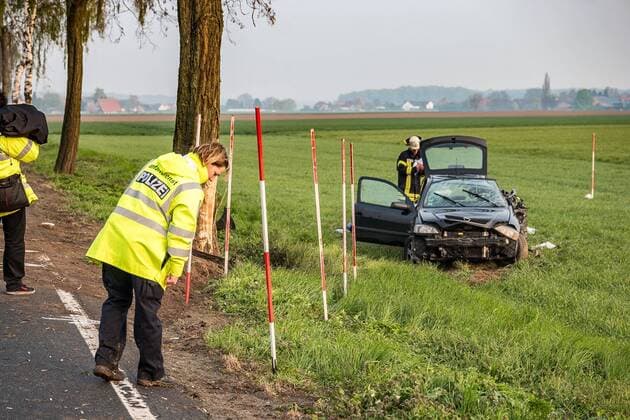 Hannover, Jungprofi Niklas Feierabend von Hannover 96, bei Verkehrsunfall getötet.Unfall K226 Hiddestorf, Foto: localpic