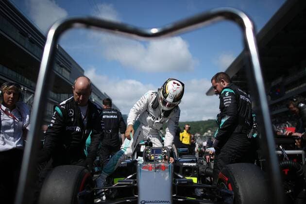 Motorsports: FIA Formula One World Championship WM Weltmeisterschaft 2016, Grand Prix of Russia, 44 Lewis Hamilton (GBR, Mercedes AMG Petronas Formula One Team), xHOCHxZWEIx