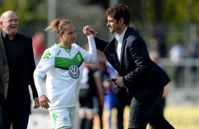 Frankfurt am Main 01.05.2016, xfux, Fussball UEFA Champions League Halbfinale Rueckspiel, 1.FFC Frankfurt - VfL Wolfsburg, emspor , v.l. Babett Peter (VfL Wolfsburg), Trainer Ralf Kellermann (VfL Wolfsburg) jubeln jubelt nach Spielende.