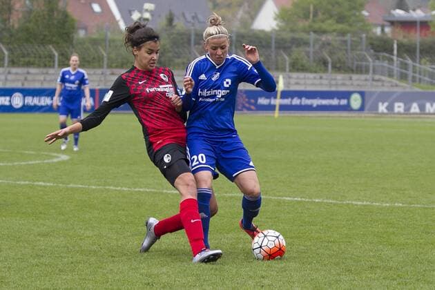 Freiburg Jovana Damnjanovic (SC Sand) im Zweikampf, Aktion, mit Jana Vojtekova (SC Sand) (rechts) SC Freiburg vs SC Sand , Fussball, Allianz Frauen-Bundesliga 2015 2016, 01.05.2016 , Copyright: Fleig Eibner-Pressefoto EP_DFG