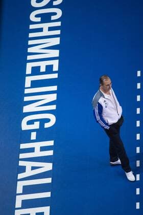 01.05.2016, Max Schmeling Halle, Berlin Volleyball, Bundesliga Maenner, Play-offs Finale, Berlin Recycling Volleys vs. VfB Friedrichshafen Stelian Moculescu (Trainer Coach Friedrichshafen)