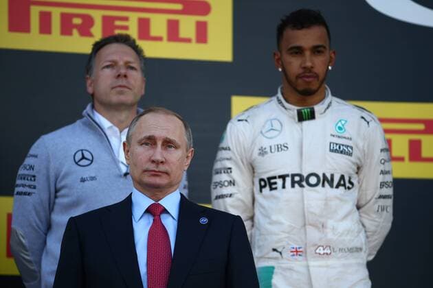 Russian Grand Prix, Sochi 28 April - 1 May 2016 01.05.2016 - Race, Vladimir Putin (RUS) Russian President and Lewis Hamilton (GBR) Mercedes AMG F1 W07 Hybrid 