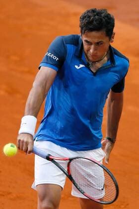 Spanish tennis player Nicolas Almagro returns the ball to Croatian Borna Coric during their Mutua Madrud Open match held at Caja Magica court in Madrid, Spain, 3 May 2016. NICOLAS ALMAGRO VS BORNA CORIC !ACHTUNG: NUR REDAKTIONELLE NUTZUNG!  MAD011 20160503-635979022328985234