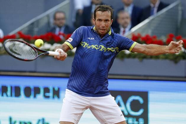 Czech tennis player Radek Stepanek returns the ball to British Andy Murray during their Mutua Madrud Open second round match held at Caja Magica court in Madrid, Spain, 3 May 2016. ANDY MURRAY VS RADEK STEPANEK !ACHTUNG: NUR REDAKTIONELLE NUTZUNG!  MAD016 20160503-635979057399968664