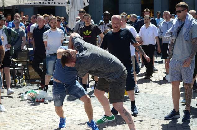 Manchester City fans fight among themselves Two Manchester City fans pictured hitting each other in Madrid. Nearly 10,000 Manchester City fans travel to Madrid to watch the semi-final UEFA Champions League match between Real Madrid (Spain) and Manchester City F.C (England). Supporters congregate in the streets around Plaza Mayor in central Madrid prior the game.  JORGExSANZxGARCIA