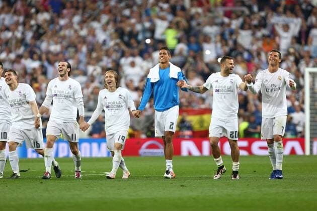 Bilder des Tages - SPORT Madrid including Gareth Bale and Cristiano Ronaldo celebrate at full time during the UEFA Champions League Semi Final 2nd leg match at the Santiago Bernabeu stadium. Photo credit should read: Philip Oldham Sportimage EDITORIAL USE ONLY. No use with unauthorised audio, video, data, fixture lists, club league logos or live services. Online in-match use limited to 120 images, no video emulation. No use in betting, games or single club league player publications.