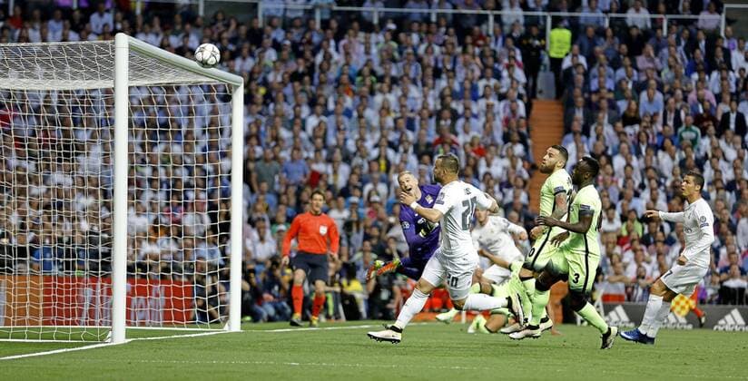 Fußball, CL, Real Madrid - Manchester City Second leg of the Champions League semifinals played between Real Madrid vs Manchester City. In this picture, Bale scores his goal. xANGELxRIVEROx 