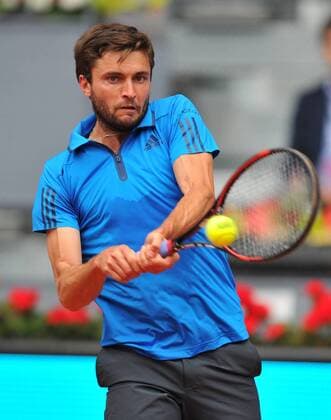 Gilles Simon in action in his match against Andy Murray during day six of the Mutua Madrid Open tennis tournament at the Caja Magica, Madrid, Spain.  xJ.M.Colomox xx