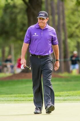 Golfer Phil Mickelson during the PGA Golf Herren Wells Fargo Championship on Thursday, May 5, 2016 at Quail Hallow Country Club in Charlotte, NC. David Grooms CSM PGA 2016: Wells Fargo Championship MAR 5 - ZUMAc04_