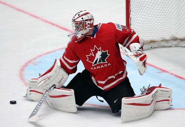 ST. PETERSBURG, RUSSIA. MAY 6, 2016. Canada s goalie Cam Talbot in action in the 2016 IIHF World Championship WM Weltmeisterschaft Preliminary Round Group B Ice hockey Eishockey match against the United States at the Yubileyny Sports Palace. Sergei Savostyanov TASS  TS021D40