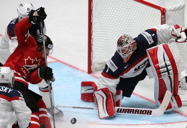 ST. PETERSBURG, RUSSIA. MAY 6, 2016. United States goalie Keith Kinkaid (R) in action in the 2016 IIHF World Championship WM Weltmeisterschaft Preliminary Round Group B Ice hockey Eishockey match against Canada at the Yubileyny Sports Palace. Team Canada won the game 5-1. Sergei Savostyanov TASS  TS021D6B