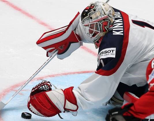 ST. PETERSBURG, RUSSIA. MAY 6, 2016. United States goalie Keith Kinkaid in action in the 2016 IIHF World Championship WM Weltmeisterschaft Preliminary Round Group B Ice hockey Eishockey match against Canada at the Yubileyny Sports Palace. Team Canada won the game 5-1. Sergei Savostyanov TASS  TS021D6C