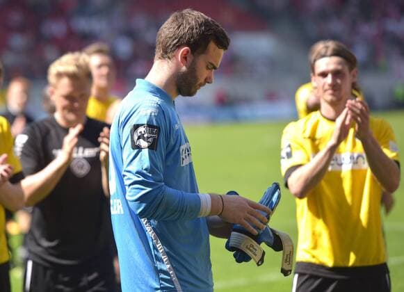 Aalen Torwart Oliver Schnitzler beim Spiel Hallescher FC (Halle HFC) vs VfR Aalen, Fussball, 3.Liga, 14.04.2016 Halle Copyright: Modlax Eibner-Pressefoto EP_cma