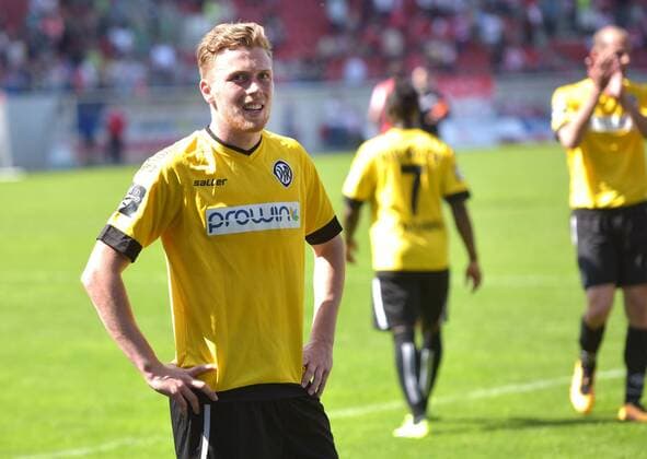 Fabian Menig (Aalen 5) nach dem Spiel Hallescher FC (Halle HFC) vs VfR Aalen, Fussball, 3.Liga, 14.04.2016 Halle Copyright: Modlax Eibner-Pressefoto EP_cma