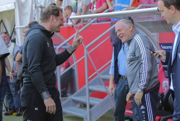 Ralph Hasenhuettl, Trainer Ing Hermann GERLAND, FCB Co-Trainer Halbfigur, Freisteller , Aktion, Einzelbild, Portrait, Porträt, lacht, lächelt, lachend, smile, froh, happy , FC INGOLSTADT - FC BAYERN MUENCHEN 1-2 Fussball 1. Bundesliga , Ingolstadt, am 07.05.2016 , 33.Spieltag, Saison 2015 2016, 1.Liga, 1.Bundesliga, FCB