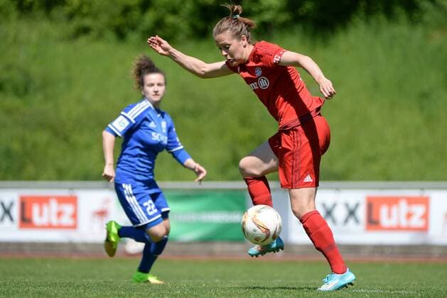 v.li.: Deborah Vinci (TSV Schott Mainz) Vanessa Bürki (FC Bayern München II, 36) , Fussball, 2. Frauen-Bundesliga Süd, FC Bayern München II - TSV Schott Mainz, xslx