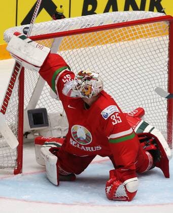 ST. PETERSBURG, RUSSIA. MAY 9, 2016. Belarus goalie Kevin Lalande in action in their 2016 IIHF World Championship WM Weltmeisterschaft Preliminary Round Group B Ice hockey Eishockey match against Canada at the Yubileyny Sports Palace. Team Canada won the game 8-0. Sergei Savostyanov TASS  TS02239E