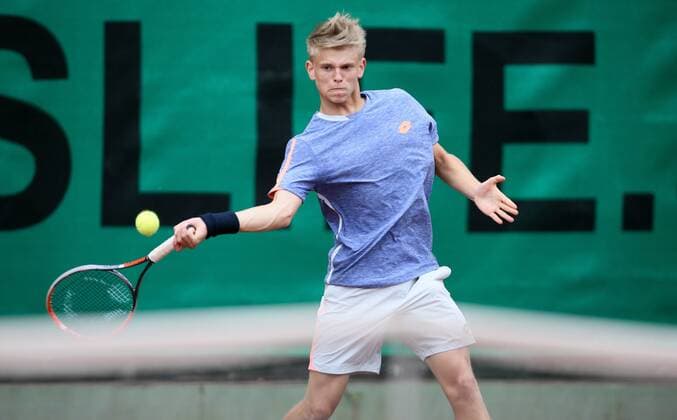 TENNIS - International Spring Bowl MOEDLING,AUSTRIA,10.MAY.16 - TENNIS - International Spring Bowl. Image shows Marvin Moeller (GER). GEPAxpictures xMarioxKneisl