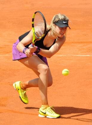 10.05.2016. Rome, Italy. BNL d Italia Tennis Tournament. Eugenie Bouchard (CAN) versus Jelena Jankovic (SRB). Eugenie Bouchard returns to Jelena Jancovic as she wins in 3 sets xactivaxfotox  ActionPlus11735399