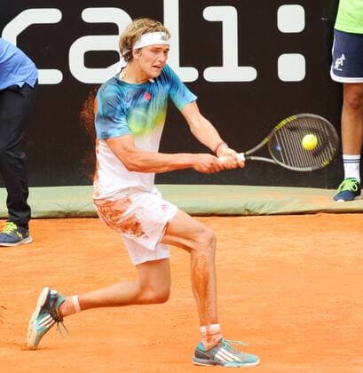 11.05.2016. Rome, Italy. BNL d Italia Tennis Tournament Alexander Zverev (GER) loses to Roger Federer in 2 sets xactivaxfotox  ActionPlus11735654