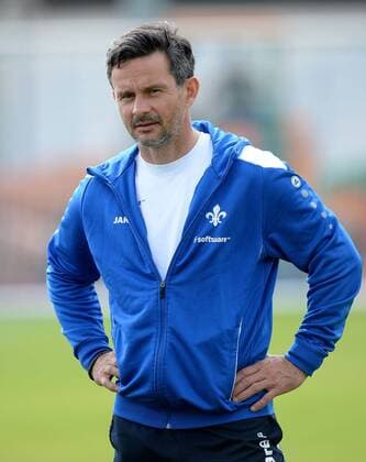 11.05.2016, xfux, Fussball 1.Bundesliga, SV Darmstadt 98 Training, emspor emonline, v.l. Trainer Dirk Schuster (SV Darmstadt 98) Darmstadt
